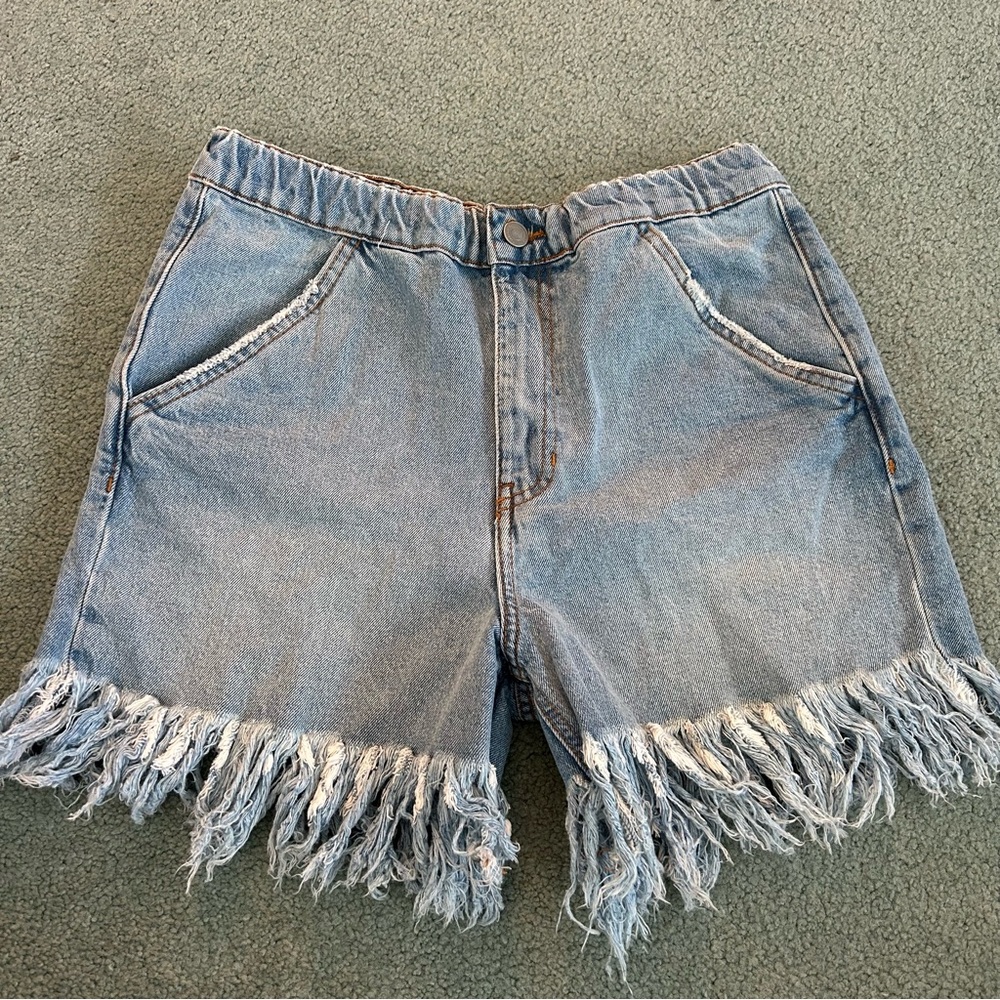 Zara Frayed Hem Light Blue Denim Women's Shorts